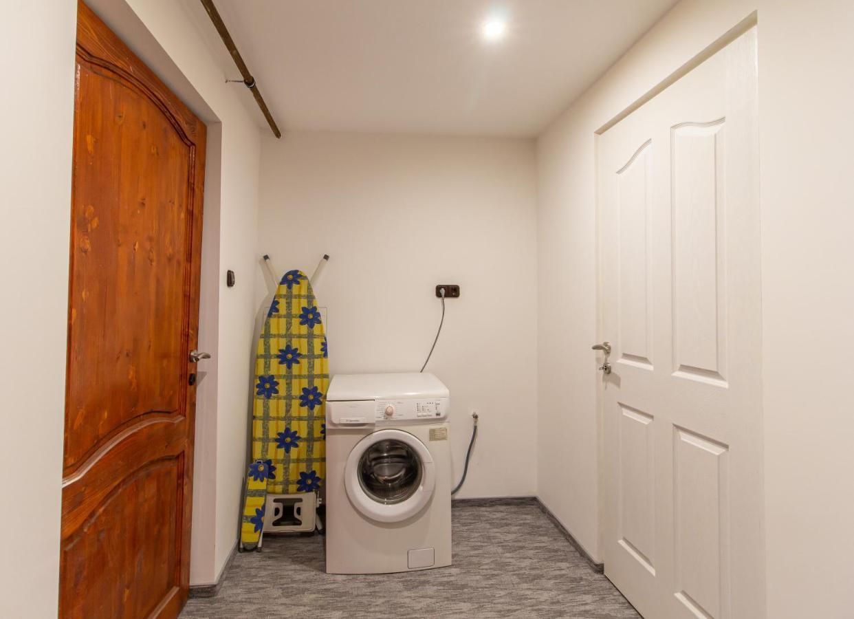 Deli Terasz A Apartman Free Parking, Self-Check-In Anytime Győr Esterno foto